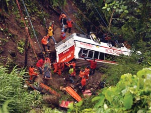redjie_baguio bus accident1