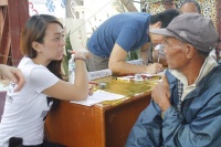 2016_1225medmission09-dee.jpg